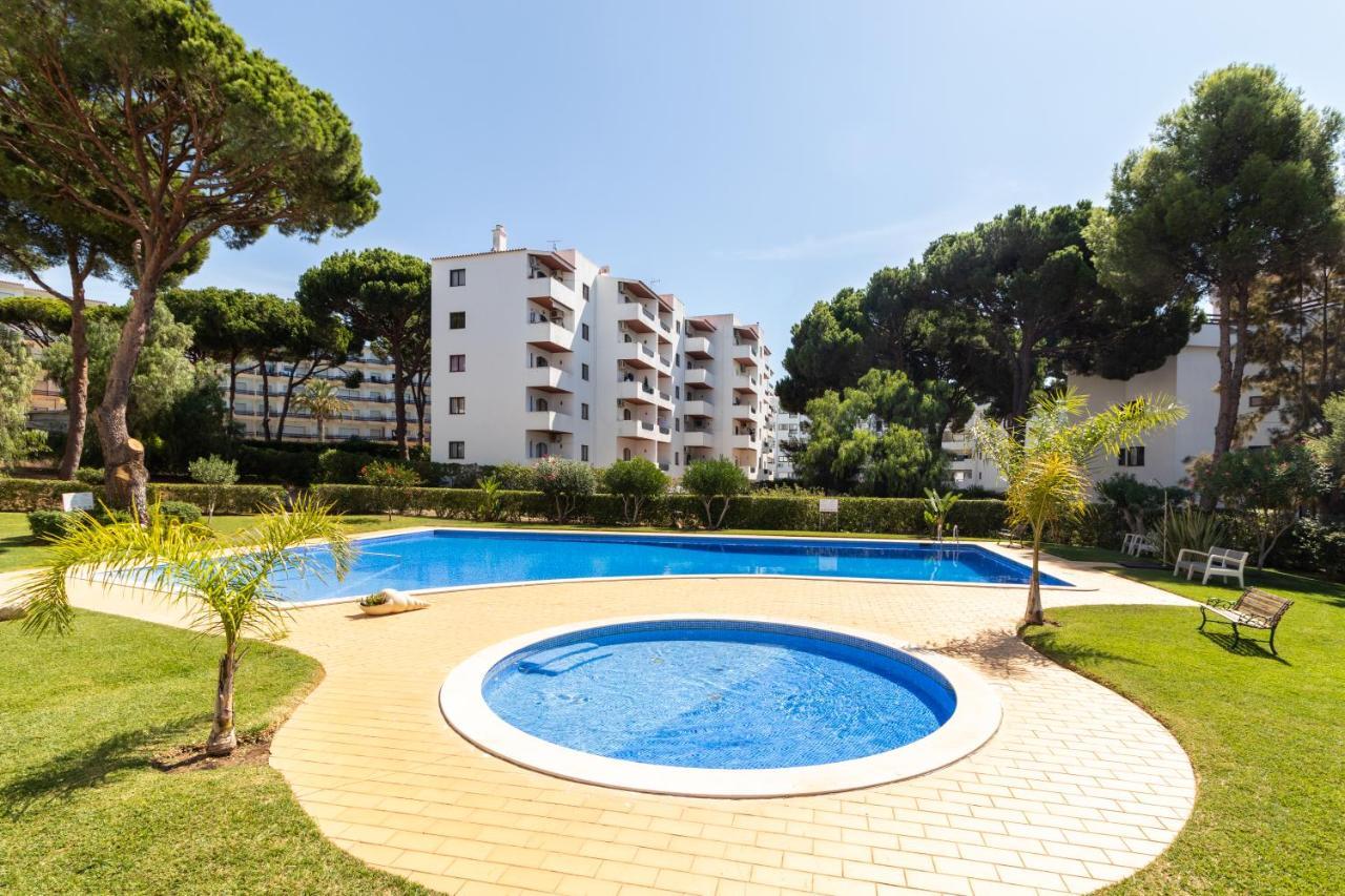 Centralgarve - Great, Bright 2-Bedroom Flat In The Center Of Vilamoura -Topazio Room photo